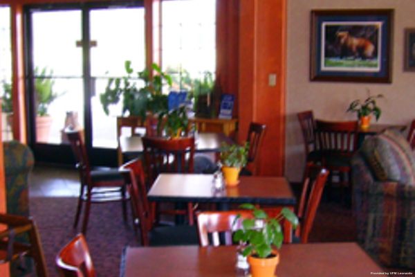 The Redwood Riverwalk Hotel (Fortuna)
